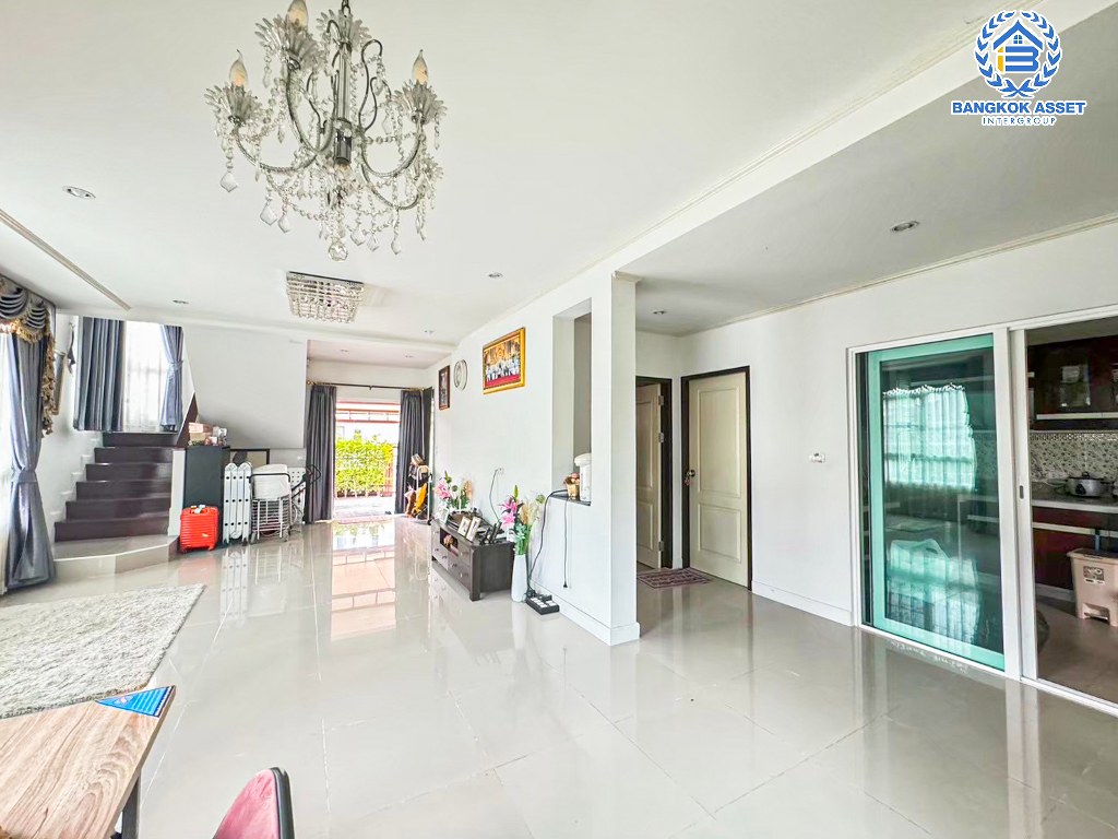 *****บ้านเดี่ยวมือสอง โครงการ ศุภาลัยวิลล์ วงแหวน-ปิ่นเกล้า หลังมุม เนื้อที่ 71.30 ตร.ว. ฟังก์ชัน 3 ห้องนอน 3 ห้องน้ำ 2 ที่จอดรถ ภายในสภาพดีเยี่ยม แถมได้พื้นที่ข้างบ้านกว้าง บรรยากาศเป็นส่วนตัว โครงการบนทำเลเดินทางสะดวก เชื่อมต่อถนนกาญจนาภิเษก ถนนนครอินทร์ ซอยวัดพระเงิน ใกล้จุดขึ้นทางด่วน "ศรีรัช"