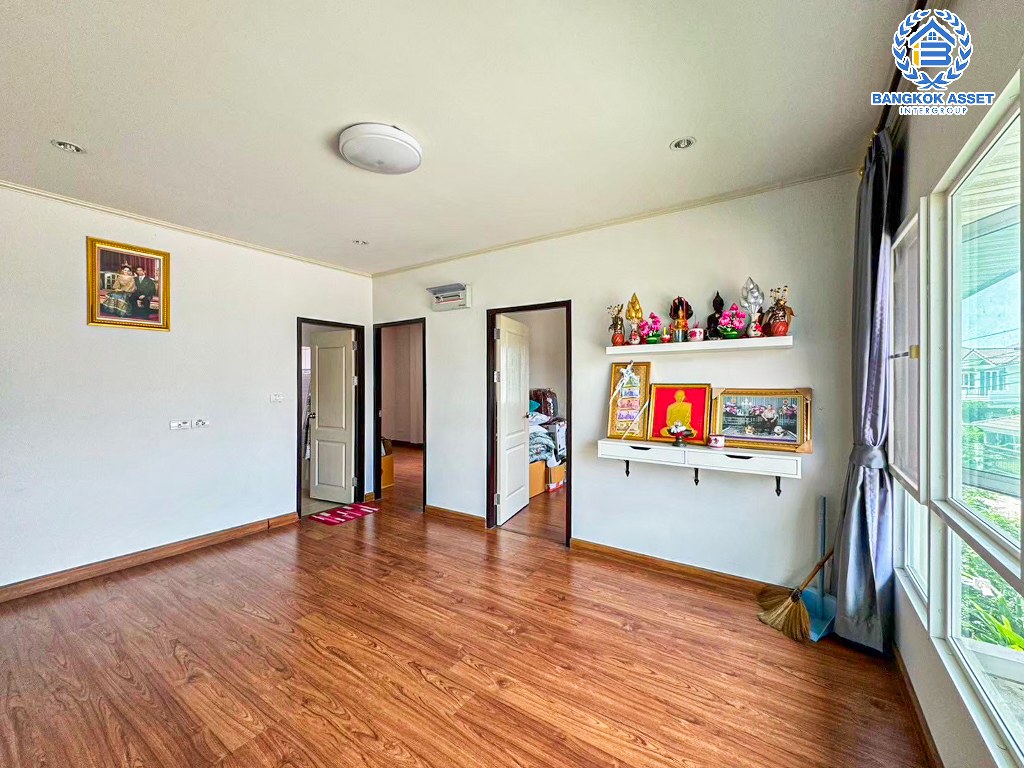 *****บ้านเดี่ยวมือสอง โครงการ ศุภาลัยวิลล์ วงแหวน-ปิ่นเกล้า หลังมุม เนื้อที่ 71.30 ตร.ว. ฟังก์ชัน 3 ห้องนอน 3 ห้องน้ำ 2 ที่จอดรถ ภายในสภาพดีเยี่ยม แถมได้พื้นที่ข้างบ้านกว้าง บรรยากาศเป็นส่วนตัว โครงการบนทำเลเดินทางสะดวก เชื่อมต่อถนนกาญจนาภิเษก ถนนนครอินทร์ ซอยวัดพระเงิน ใกล้จุดขึ้นทางด่วน "ศรีรัช"