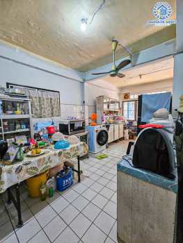 *****บ้านเดี่ยวมือสอง ซอยงามวงศ์วาน (งามวงศ์วาน 55) เนื้อที่ 62 ตร.ว. ฟังก์ชัน 5 ห้องนอน 2 ห้องน้ำ ได้พื้นที่ใช้สอยกว้าง ขายพร้อมห้องเช่า 18 ห้อง โครงการบนทำเลเดินทางสะดวก เชื่อมต่อถนนงามวงศ์วาน ถนนประชาชื่น ถนนวิภาวดี-รังสิต ใกล้รถไฟฟ้าสายสีแดง "สถานีบางเขน" และจุดขึ้นทางด่วน "งามวงศ์วาน"