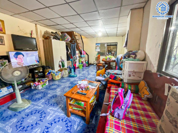 *****ทาวน์เฮ้าส์มือสองกรุงเทพมหานคร หมู่บ้าน เลิศอุบล4 นาคนิวาส หลังมุม เนื้อที่กว้าง 20 ตร.ว. ฟังก์ชัน 3 ห้องนอน 2 ห้องน้ำ แถมฟรี! 2 เครื่องปรับอากาศ 1 เครื่องทำน้ำอุ่น บนทำเลเดินทางสะดวก เชื่อมต่อถนนประเสริฐมนูกิจ, ถนนลาดพร้าว ใกล้เซ็นทรัลอีสต์วิลล์ และรถไฟฟ้าสายสีเหลือง "สถานีลาดพร้าว 71"