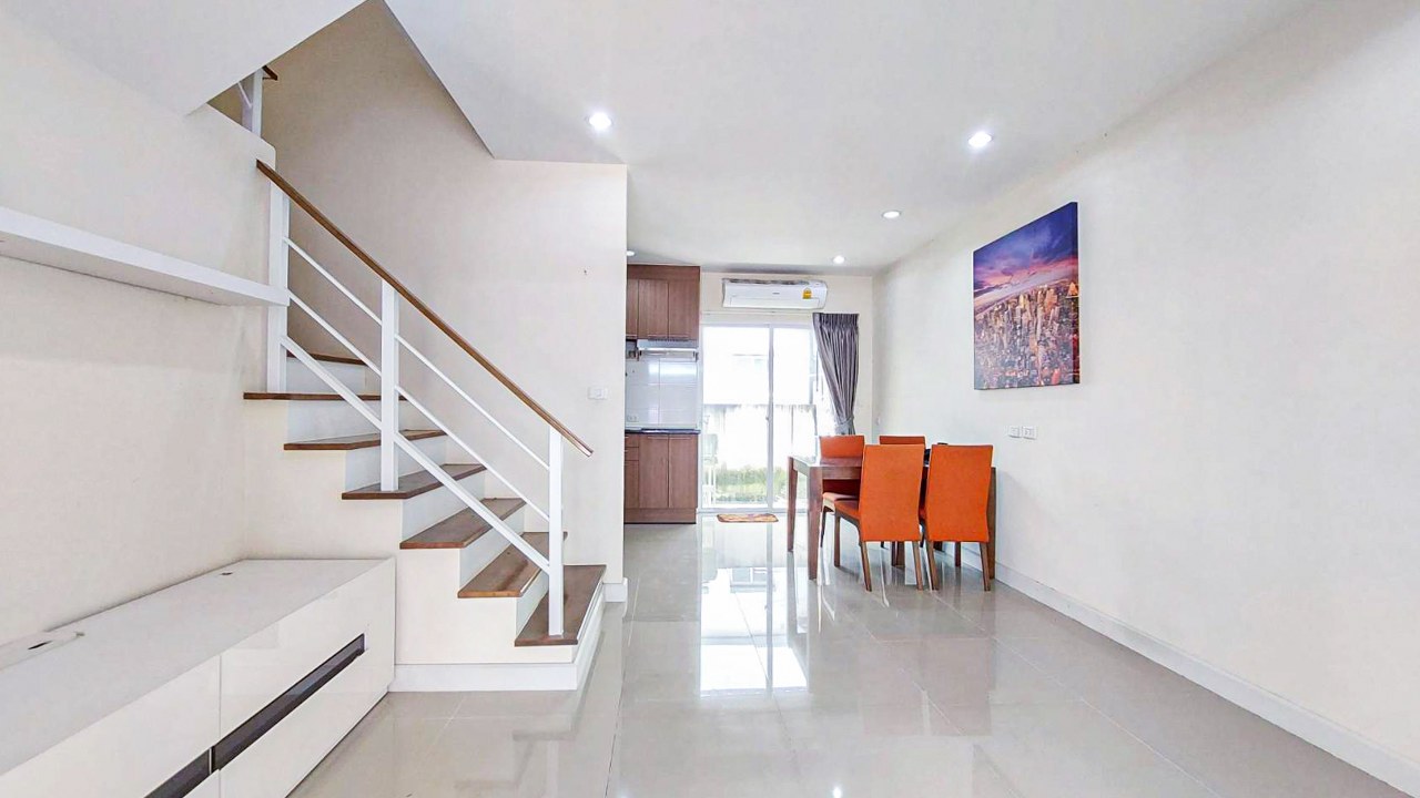 *****ทาวน์เฮ้าส์มือสองนนทบุรี โครงการ วิลเลตไลท์ ราชพฤกษ์-ปิ่นเกล้า เนื้อที่เกือบ 17 ตร.ว. ฟังก์ชัน 3 ห้องนอน 3 ห้องน้ำ 1 ที่จอดรถ แถมฟรี! 4 เครื่องปรับอากาศ 1 เครื่องทำน้ำอุ่น ฯลฯ บนทำเลดี เชื่อมต่อ ถ.กาญจนาภิเษก, ถ.ราชพฤกษ์, ถ.นครอินทร์ ใกล้รถไฟฟ้าสายสีแดง "สถานีตลิ่งชัน" และทางด่วน "ศรีรัช"