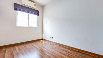 *****ทาวน์เฮ้าส์มือสองนนทบุรี โครงการ วิลเลตไลท์ ราชพฤกษ์-ปิ่นเกล้า เนื้อที่เกือบ 17 ตร.ว. ฟังก์ชัน 3 ห้องนอน 3 ห้องน้ำ 1 ที่จอดรถ แถมฟรี! 4 เครื่องปรับอากาศ 1 เครื่องทำน้ำอุ่น ฯลฯ บนทำเลดี เชื่อมต่อ ถ.กาญจนาภิเษก, ถ.ราชพฤกษ์, ถ.นครอินทร์ ใกล้รถไฟฟ้าสายสีแดง "สถานีตลิ่งชัน" และทางด่วน "ศรีรัช"