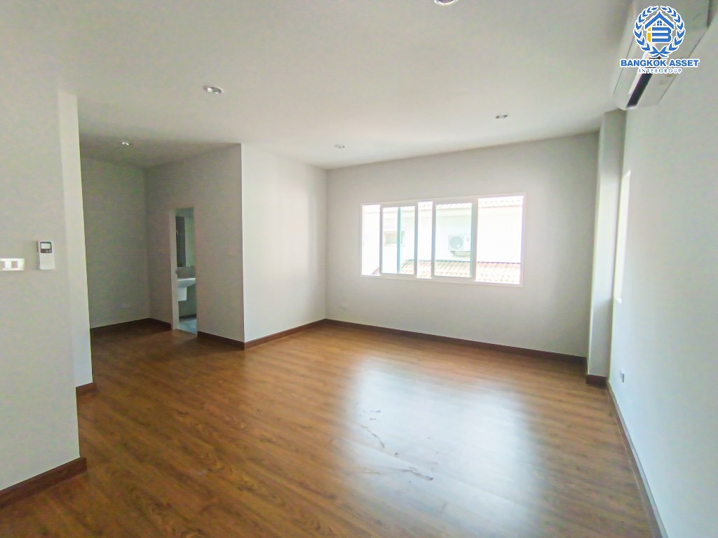 *****บ้านเดี่ยวมือสอง โครงการ เพอร์เฟคเพลส ราชพฤกษ์ จาก Perfect Property บนเนื้อที่ 66 ตร.ว. พื้นที่ใช้สอยกว้างถึง 235 ตร.ม. ฟังก์ชัน 3 ห้องนอน 3 ห้องน้ำ พื้นที่หน้าบ้านกว้าง โครงการติดถนนราชพฤกษ์ เชื่อมต่อถนนรัตนาธิเบศร์ ใกล้รถไฟฟ้าสายสีม่วง "สถานีบางรักน้อยท่าอิฐ" จุดขึ้นทางด่วน "กาญจนาภิเษก"