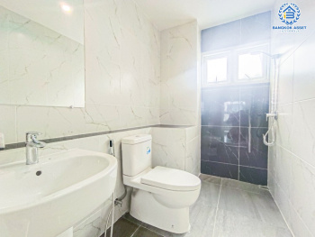 *****บ้านเดี่ยวมือสอง โครงการ เพอร์เฟคเพลส ราชพฤกษ์ จาก Perfect Property บนเนื้อที่ 66 ตร.ว. พื้นที่ใช้สอยกว้างถึง 235 ตร.ม. ฟังก์ชัน 3 ห้องนอน 3 ห้องน้ำ พื้นที่หน้าบ้านกว้าง โครงการติดถนนราชพฤกษ์ เชื่อมต่อถนนรัตนาธิเบศร์ ใกล้รถไฟฟ้าสายสีม่วง "สถานีบางรักน้อยท่าอิฐ" จุดขึ้นทางด่วน "กาญจนาภิเษก"