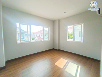 *****บ้านเดี่ยวมือสอง โครงการ เพอร์เฟคเพลส ราชพฤกษ์ จาก Perfect Property บนเนื้อที่ 66 ตร.ว. พื้นที่ใช้สอยกว้างถึง 235 ตร.ม. ฟังก์ชัน 3 ห้องนอน 3 ห้องน้ำ พื้นที่หน้าบ้านกว้าง โครงการติดถนนราชพฤกษ์ เชื่อมต่อถนนรัตนาธิเบศร์ ใกล้รถไฟฟ้าสายสีม่วง "สถานีบางรักน้อยท่าอิฐ" จุดขึ้นทางด่วน "กาญจนาภิเษก"