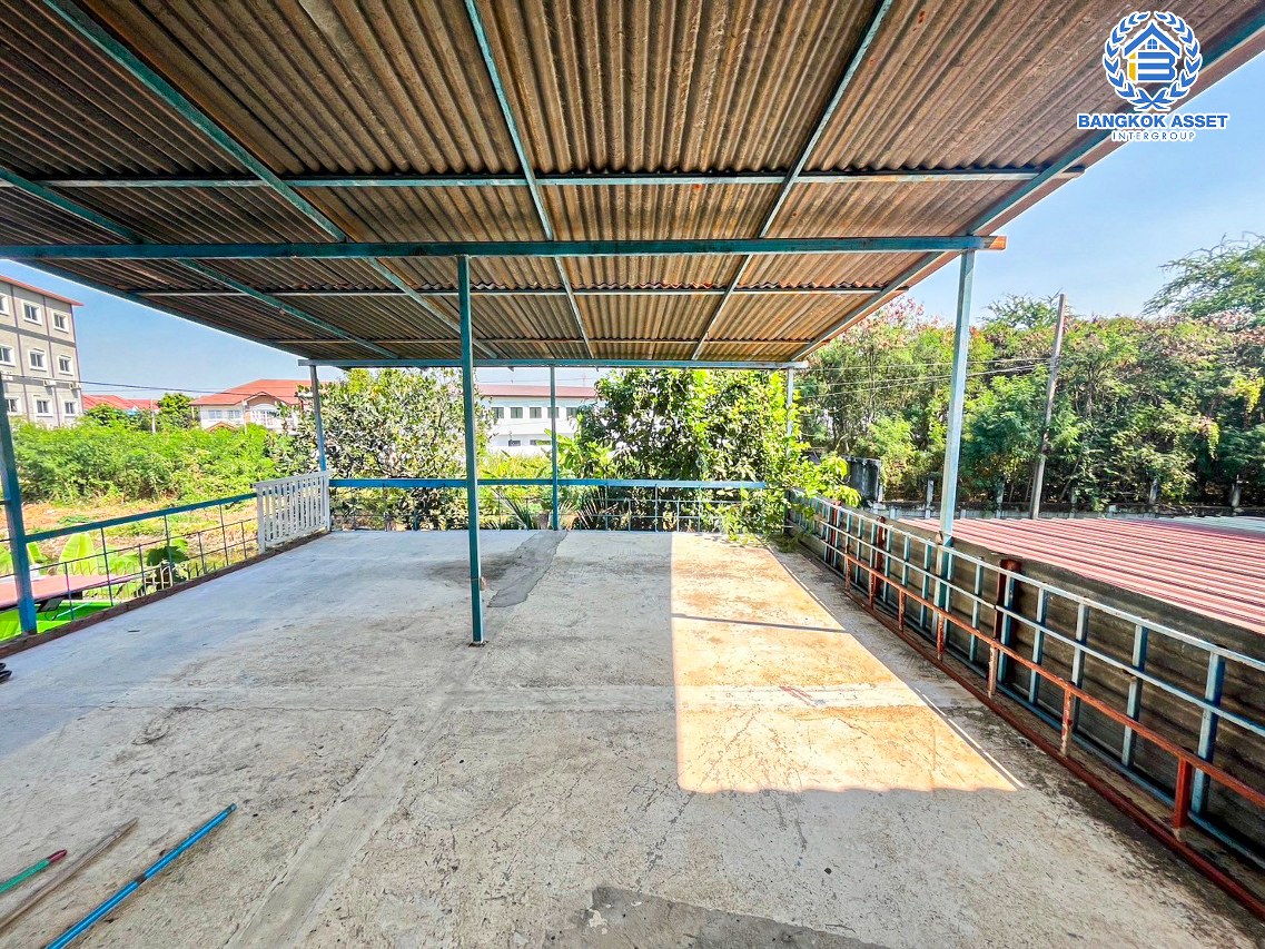 *****ทาวน์เฮ้าส์มือสองนนทบุรี โครงการ พฤกษาวิลล์28 วงแหวน-รัตนาธิเบศร์ เนื้อที่กว้างเกือบ 24 ตร.ว. ฟังก์ชัน 3 ห้องนอน 2 ห้องน้ำ บ้านต่อเติมพร้อมอยู่ หลังบ้านไม่ชนใคร บนทำเลใกล้เซ็นทรัลเวสต์เกต เชื่อมต่อถนนกาญจนาภิเษก ใกล้รถไฟฟ้าสายสีม่วง "สถานีตลาดบางใหญ่" และทางด่วน "กาญจนาภิเษก"