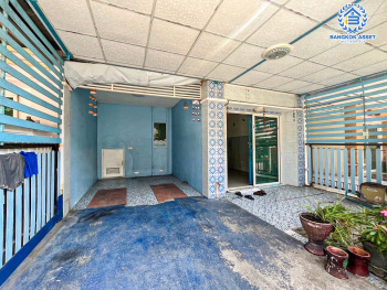 *****ทาวน์เฮ้าส์มือสองนนทบุรี โครงการ พฤกษาวิลล์28 วงแหวน-รัตนาธิเบศร์ เนื้อที่กว้างเกือบ 24 ตร.ว. ฟังก์ชัน 3 ห้องนอน 2 ห้องน้ำ บ้านต่อเติมพร้อมอยู่ หลังบ้านไม่ชนใคร บนทำเลใกล้เซ็นทรัลเวสต์เกต เชื่อมต่อถนนกาญจนาภิเษก ใกล้รถไฟฟ้าสายสีม่วง "สถานีตลาดบางใหญ่" และทางด่วน "กาญจนาภิเษก"