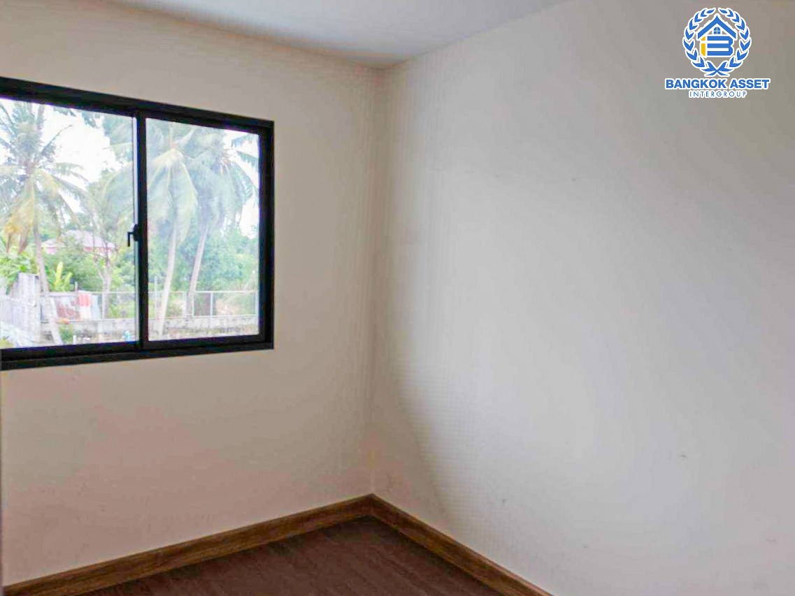 *****ทาวน์เฮ้าส์มือสองนนทบุรี โครงการ เดอะแกลเลอรี่-เนเชอร่าเทรนด์ บางกรวย-ไทรน้อย หลังมุม เนื้อที่กว้าง 22.6 ตร.ว. ฟังก์ชัน 3 ห้องนอน 2 ห้องน้ำ 2 ที่จอดรถ บ้านสภาพดีพร้อมเข้าอยู่ แถมฟรี! เครื่องปรับอากาศ, เครื่องทำน้ำอุ่น บนทำเลแห่งการเดินทาง ใกล้รถไฟฟ้าสายสีม่วง "สถานีบางพลู" เพียง 10 นาที