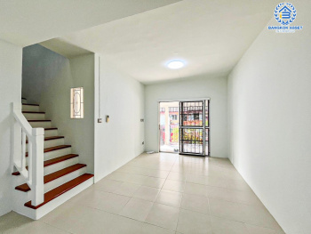 *****ทาวน์เฮ้าส์มือสองนนทบุรี โครงการ พฤกษา49/1 กาญจนาภิเษก เนื้อที่ 17.4 ตร.ว. ฟังก์ชัน 3 ห้องนอน 2 ห้องน้ำ 1 ที่จอดรถ บ้านตกแต่งใหม่ พร้อมเข้าอยู่ บนทำเลใกล้เซ็นทรัลเวสต์เกต, รถไฟฟ้าสายสีม่วง "สถานีตลาดบางใหญ่" และจุดขึ้นทางด่วน "กาญจนาภิเษก" จองเลย!