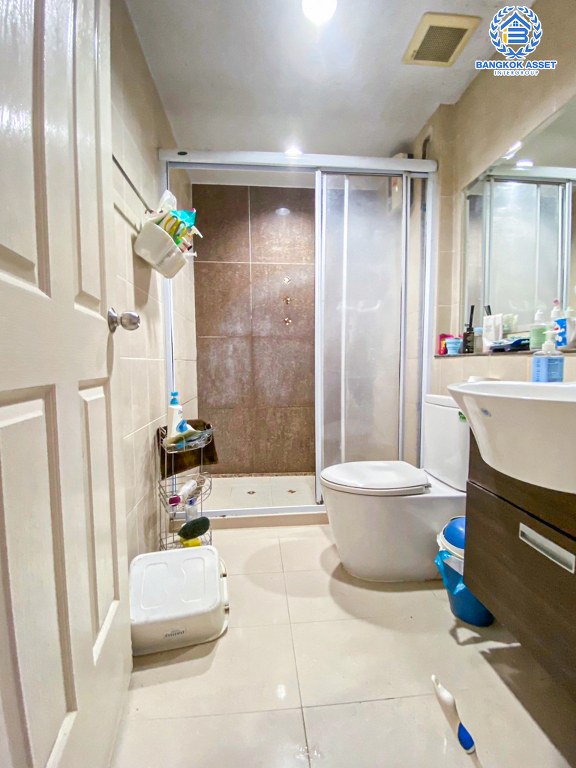 *****ทาวน์โฮม 3 ชั้นมือสอง โครงการ บ้านกลางเมือง Urbanion เกษตร-นวมินทร์2 เนื้อที่ 20.30 ตร.ว. ฟังก์ชัน 3 ห้องนอน 3 ห้องน้ำ 1 ที่จอดรถ บ้านสภาพใหม่ ฟรี! เครื่องปรับอากาศ บนทำเลใกล้เมือง เชื่อมต่อถนนรัชดาภิเษก ถนนรามอินทรา ใกล้รถไฟฟ้าสายสีชมพู "สถานีรามอินทรา" และทางด่วน "ฉลองรัช"