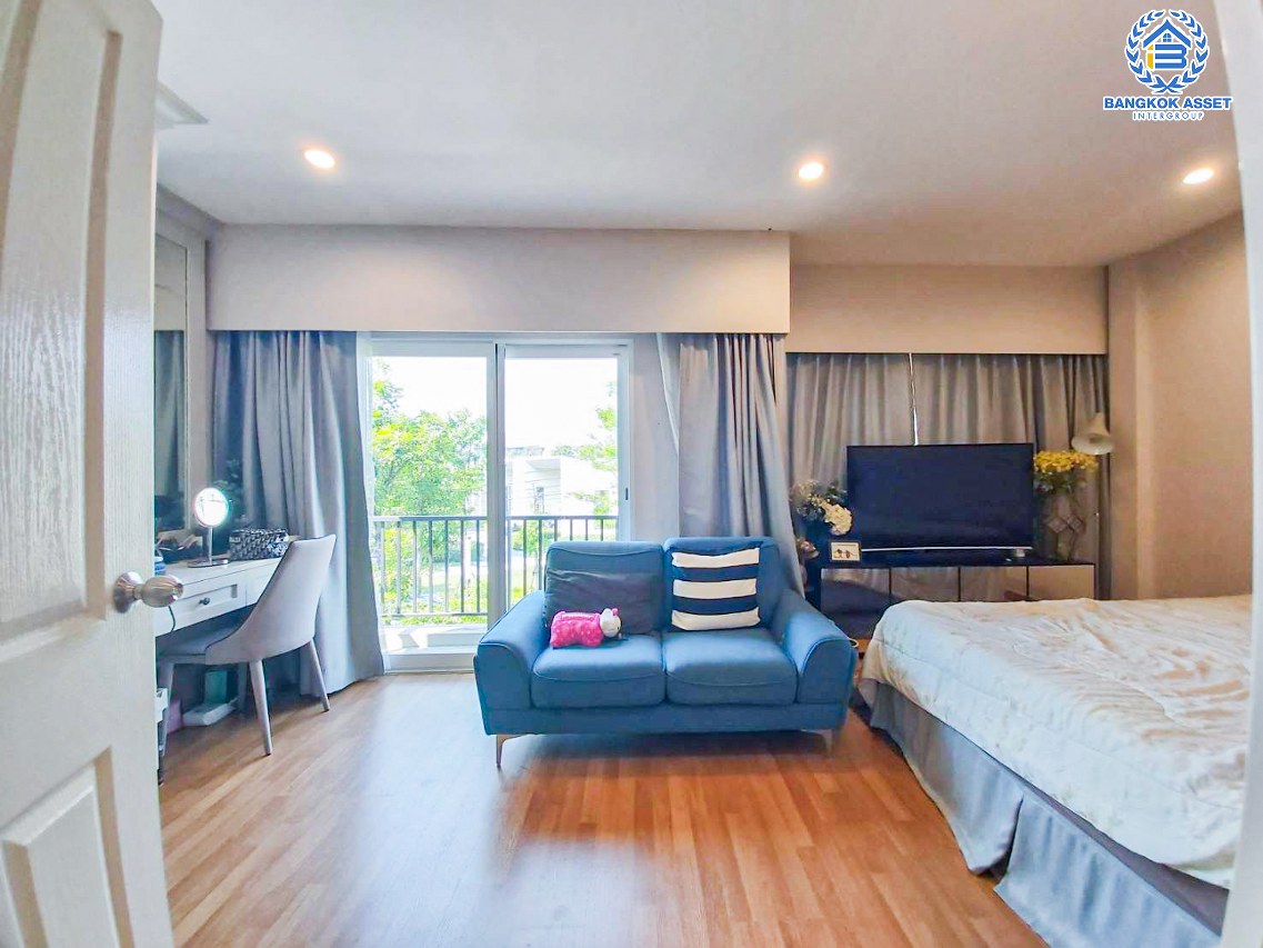 *****บ้านแฝดมือสองนนทบุรี โครงการ ชวนชื่นพาร์ค กาญจนาภิเษก-บางใหญ่ เนื้อที่กว้าง 46.9 ตร.ว. ฟังก์ชัน 3 ห้องนอน 2 ห้องน้ำ 2 ที่จอดรถ บ้านสภาพสวย ติดสวนส่วนกลาง บนทำเลเดินทางสะดวก เชื่อมต่อถนนกาญจนาภิเษก ใกล้รถไฟฟ้าสายสีม่วง "สถานีตลาดบางใหญ่" เพียง 15 นาที !!