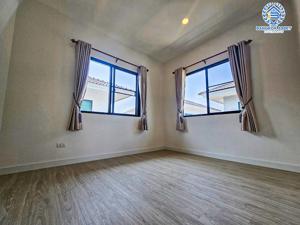 *****บ้านแฝดมือสอง โครงการ เพอร์เฟคพาร์ค แจ้งวัฒนะ เนื้อที่ 36.70 ตร.ว. ฟังก์ชัน 3 ห้องนอน 2 ห้องน้ำ 2 ที่จอดรถ ฟรี! เครื่องปรับอากาศ โครงการบนทำเลใกล้เมือง เชื่อมต่อถนนรัตนาธิเบศร์ ถนนชัยพฤกษ์ ถนนกาญจนาภิเษก ใกล้รถไฟฟ้าสายสีชมพู "สถานีห้าแยกปากเกร็ด" และจุดขึ้นทางด่วน "แจ้งวัฒนะ"