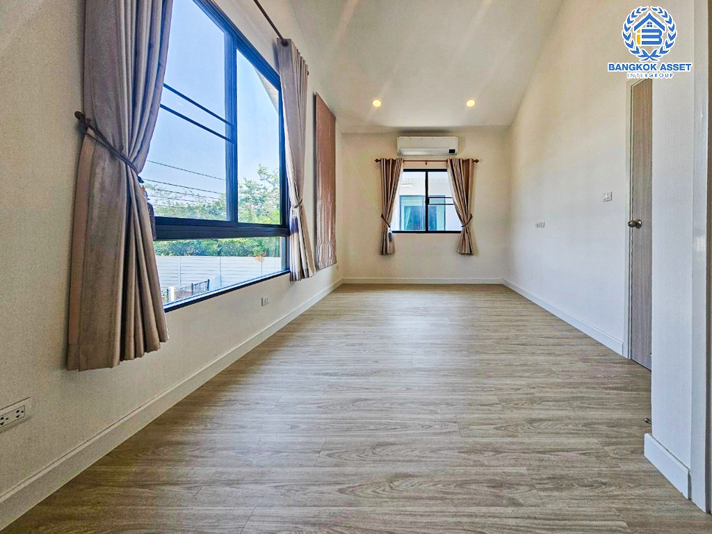 *****บ้านแฝดมือสอง โครงการ เพอร์เฟคพาร์ค แจ้งวัฒนะ เนื้อที่ 36.70 ตร.ว. ฟังก์ชัน 3 ห้องนอน 2 ห้องน้ำ 2 ที่จอดรถ ฟรี! เครื่องปรับอากาศ โครงการบนทำเลใกล้เมือง เชื่อมต่อถนนรัตนาธิเบศร์ ถนนชัยพฤกษ์ ถนนกาญจนาภิเษก ใกล้รถไฟฟ้าสายสีชมพู "สถานีห้าแยกปากเกร็ด" และจุดขึ้นทางด่วน "แจ้งวัฒนะ"