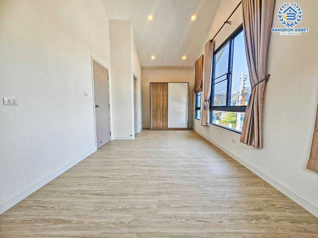 *****บ้านแฝดมือสอง โครงการ เพอร์เฟคพาร์ค แจ้งวัฒนะ เนื้อที่ 36.70 ตร.ว. ฟังก์ชัน 3 ห้องนอน 2 ห้องน้ำ 2 ที่จอดรถ ฟรี! เครื่องปรับอากาศ โครงการบนทำเลใกล้เมือง เชื่อมต่อถนนรัตนาธิเบศร์ ถนนชัยพฤกษ์ ถนนกาญจนาภิเษก ใกล้รถไฟฟ้าสายสีชมพู "สถานีห้าแยกปากเกร็ด" และจุดขึ้นทางด่วน "แจ้งวัฒนะ"