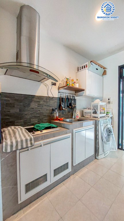 *****บ้านแฝดมือสอง โครงการ ไลฟ์ บางกอก บูเลอวาร์ด ราชพฤกษ์-ปิ่นเกล้า หลังมุม เนื้อที่ 38.90 ตร.ว. ฟังก์ชัน 3 ห้องนอน 3 ห้องน้ำ 2 ที่จอดรถ เฟอร์นิเจอร์บิวอินท์ครบ พร้อมเข้าอยู่ บนทำเลดี เชื่อมต่อถนนราชพฤกษ์ ถนนกาญจนาภิเษก ใกล้ห้างสรรพสินค้า Central Westville และจุดขึ้นทางด่วน "ศรีรัช"