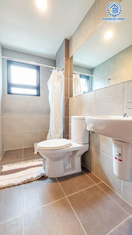 *****บ้านแฝดมือสอง โครงการ ไลฟ์ บางกอก บูเลอวาร์ด ราชพฤกษ์-ปิ่นเกล้า หลังมุม เนื้อที่ 38.90 ตร.ว. ฟังก์ชัน 3 ห้องนอน 3 ห้องน้ำ 2 ที่จอดรถ เฟอร์นิเจอร์บิวอินท์ครบ พร้อมเข้าอยู่ บนทำเลดี เชื่อมต่อถนนราชพฤกษ์ ถนนกาญจนาภิเษก ใกล้ห้างสรรพสินค้า Central Westville และจุดขึ้นทางด่วน "ศรีรัช"