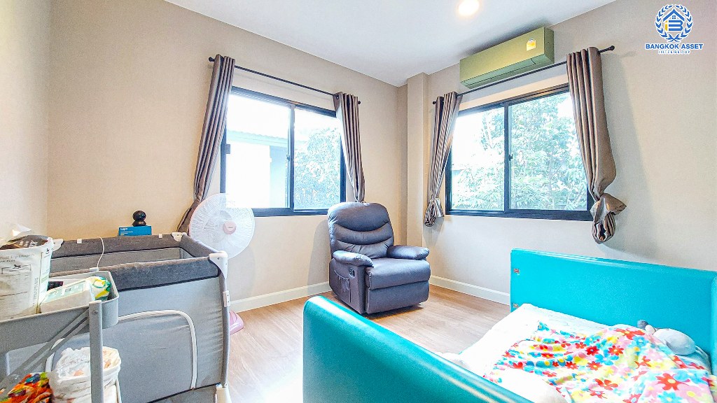 *****บ้านแฝดมือสอง โครงการ ไลฟ์ บางกอก บูเลอวาร์ด ราชพฤกษ์-ปิ่นเกล้า หลังมุม เนื้อที่ 38.90 ตร.ว. ฟังก์ชัน 3 ห้องนอน 3 ห้องน้ำ 2 ที่จอดรถ เฟอร์นิเจอร์บิวอินท์ครบ พร้อมเข้าอยู่ บนทำเลดี เชื่อมต่อถนนราชพฤกษ์ ถนนกาญจนาภิเษก ใกล้ห้างสรรพสินค้า Central Westville และจุดขึ้นทางด่วน "ศรีรัช"