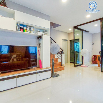 *****บ้านแฝดมือสอง โครงการ ไลฟ์ บางกอก บูเลอวาร์ด ราชพฤกษ์-ปิ่นเกล้า หลังมุม เนื้อที่ 38.90 ตร.ว. ฟังก์ชัน 3 ห้องนอน 3 ห้องน้ำ 2 ที่จอดรถ เฟอร์นิเจอร์บิวอินท์ครบ พร้อมเข้าอยู่ บนทำเลดี เชื่อมต่อถนนราชพฤกษ์ ถนนกาญจนาภิเษก ใกล้ห้างสรรพสินค้า Central Westville และจุดขึ้นทางด่วน "ศรีรัช"