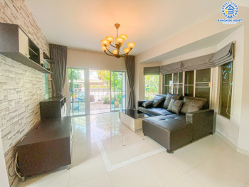 *****บ้านเดี่ยวมือสองนนทบุรี โครงการ พฤกษ์ลดา1 วงแหวน-รัตนาธิเบศร์ หลังมุม เนื้อที่กว้าง 63 ตร.ว. ฟังก์ชัน 4 ห้องนอน 3 ห้องน้ำ 2 ที่จอดรถ แถมฟรี! 5 เครื่องปรับอากาศ และเฟอร์นิเจอร์ บนทำเลเดินทางสะดวก ใกล้รถไฟฟ้าสายสีม่วง "สถานีคลองบางไผ่" และจุดขึ้นทางด่วน "กาญจนาภิเษก" จองเลย