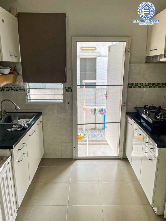 *****บ้านเดี่ยวมือสอง โครงการ Inizio2 ปิ่นเกล้า-วงแหวน เนื้อที่ 50 ตร.ว. ฟังก์ชัน 3 ห้องนอน 2 ห้องน้ำ ปรับปรุงใหม่ พร้อมอยู่ ฟรี! เครื่องปรับอากาศ บนทำเลเดินทางสะดวก เชื่อมต่อซอยวัดส้มเกลี้ยง ถนนกาญจนาภิเษก ถนนกรุงนนท์-จงถนอม ใกล้รถไฟฟ้าสายสีม่วง "สถานีตลาดบางใหญ่"  และจุดขึ้นทางด่วน "กาญจนาภิเษก"