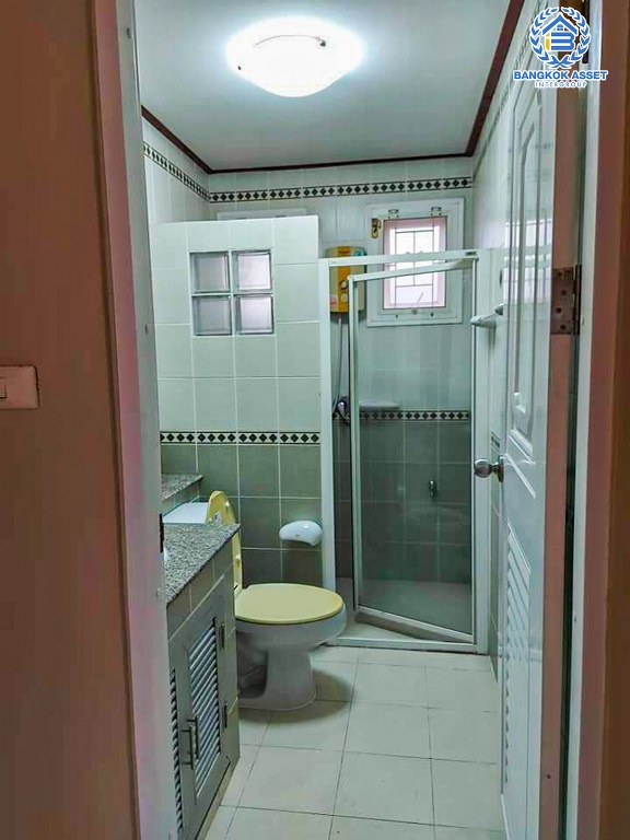 *****บ้านเดี่ยวมือสอง โครงการ Inizio2 ปิ่นเกล้า-วงแหวน เนื้อที่ 50 ตร.ว. ฟังก์ชัน 3 ห้องนอน 2 ห้องน้ำ ปรับปรุงใหม่ พร้อมอยู่ ฟรี! เครื่องปรับอากาศ บนทำเลเดินทางสะดวก เชื่อมต่อซอยวัดส้มเกลี้ยง ถนนกาญจนาภิเษก ถนนกรุงนนท์-จงถนอม ใกล้รถไฟฟ้าสายสีม่วง "สถานีตลาดบางใหญ่"  และจุดขึ้นทางด่วน "กาญจนาภิเษก"