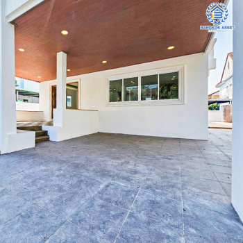 *****บ้านเดี่ยวมือสองนนทบุรี โครงการ ลานทอง ปากเกร็ด เนื้อที่กว้างขวางถึง 72 ตร.ว. ฟังก์ชัน 3 ห้องนอน 4 ห้องน้ำ 2 ที่จอดรถ บ้านตกแต่งใหม่ ภายในสวยมาก บนทำเลแห่งการเดินทาง เชื่อมต่อถนนติวานนท์ ใกล้รถไฟฟ้าสายสีชมพู "สถานีห้าแยกปากเกร็ด" และจุดขึ้นทางด่วน "แจ้งวัฒนะ"