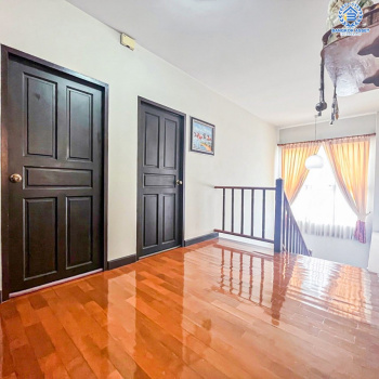 *****บ้านเดี่ยวมือสองนนทบุรี โครงการ ชิชากร กาญจนาภิเษก หลังมุม เนื้อที่กว้างมากถึง 65 ตร.ว. ฟังก์ชัน 3 ห้องนอน 4 ห้องน้ำ 2 ที่จอดรถ บ้านพร้อมเข้าอยู่ แถมฟรี! 3 เครื่องปรับอากาศ 3 เครื่องทำน้ำอุ่น บนทำเลเชื่อมต่อ ถนนรัตนาธิเบศร์, ถนนราชพฤกษ์ ใกล้รถไฟฟ้าสายสีม่วง "สถานีตลาดบางใหญ่" และทางด่วน "ศรีรัช"