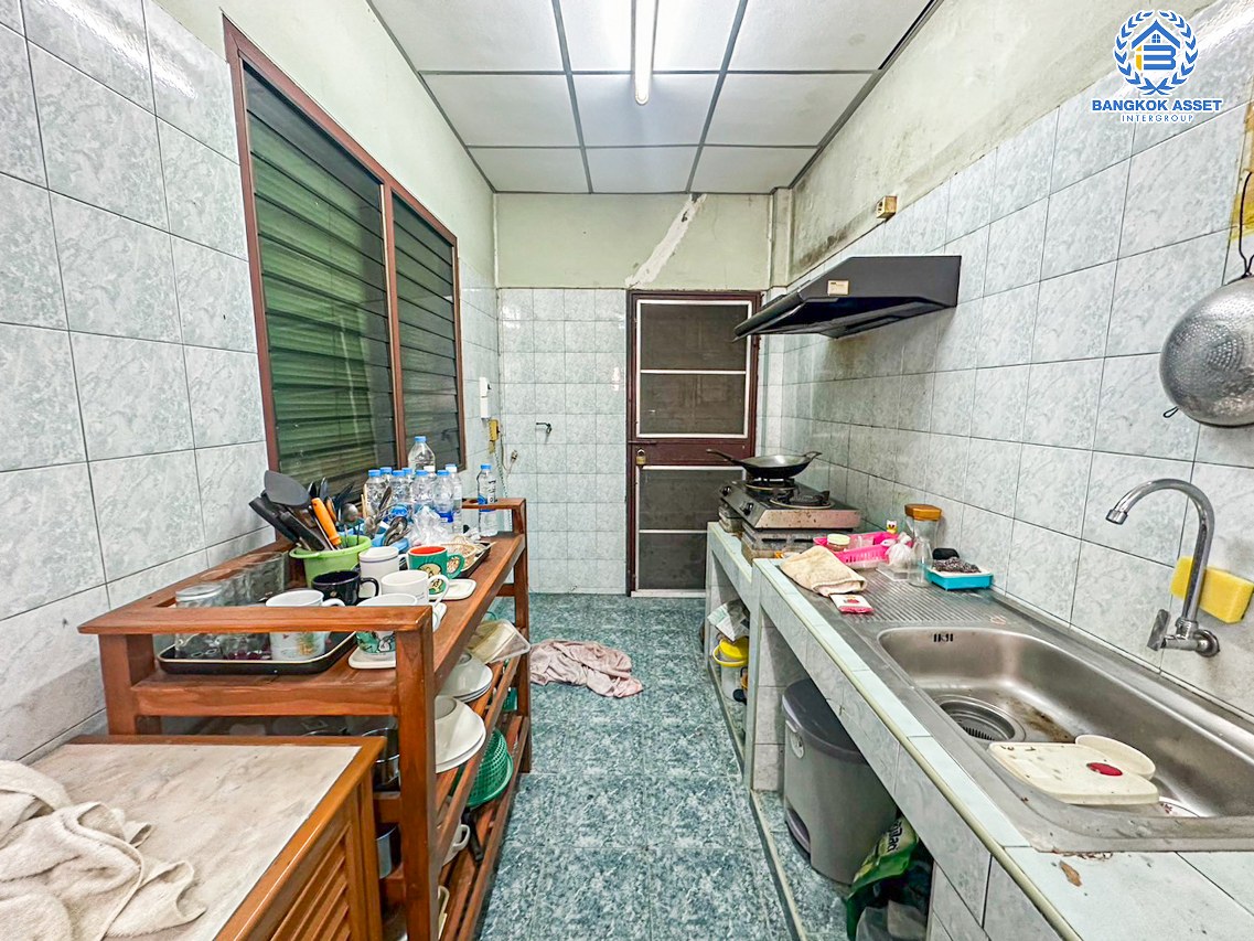 *****บ้านเดี่ยวมือสองกรุงเทพมหานคร โครงการ มหาดไทย2 พุทธมณฑล สาย1 เนื้อที่กว้าง 50 ตร.ว. ฟังก์ชัน 4 ห้องนอน 2 ห้องน้ำ 1 ที่จอดรถ บ้านสภาพดี บนทำเลใกล้เมือง เชื่อมต่อถนนพรานก-กาญจนาภิเษก, ถนนราชพฤกษ์, ถนนพุทธมณฑล สาย 1 และถนนบรมราชชนนี