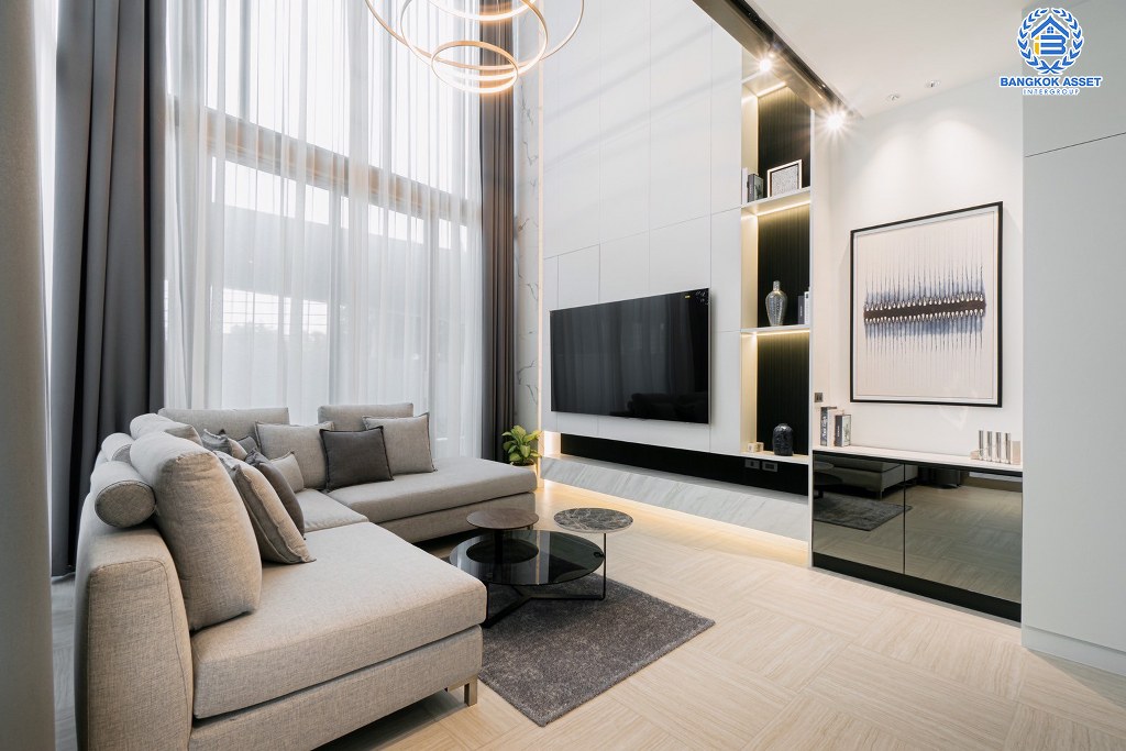 *****ทาวน์โฮมหรู 4 ชั้นมือสอง โครงการ ลักซ์35 ลาดพร้าว เนื้อที่ 36.20 ตร.ว. ฟังก์ชัน 3 ห้องนอน 4 ห้องน้ำ 4 ที่จอดรถ พร้อมลิฟท์ มีความเป็นส่วนตัว โครงการบนทำเลเดินทางสะดวก เชื่อมต่อถนนรัชภิเษก ถนนลาดพร้าว ถนนโชคชัย4 ใกล้รถไฟฟ้าสายสีเหลือง "สถานีภาวนา" และทางด่วนพิเศษฉลองรัช