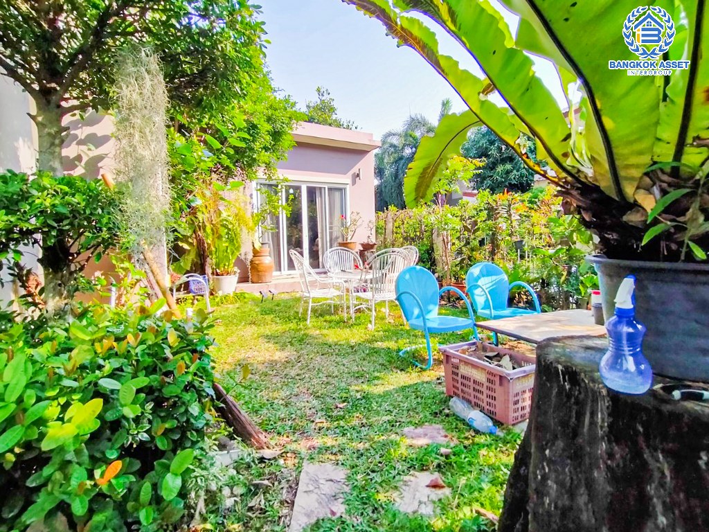 *****บ้านเดี่ยวมือสอง โครงการ บุราสิริ งามวงศ์วาน-ประชาชื่น หลังมุม จากแบรนด์ Sansiri เนื้อที่ 68.20 ตร.ว. ฟังก์ชัน 3 ห้องนอน 3 ห้องน้ำ 2 ที่จอดรถ บรรยากาศโครงการเงียบสงบ บนทำเลดี เชื่อมต่อถนนประชาชื่น ถนนงามวงศ์วาน ใกล้ห้างสรรพสินค้าเดอะมอลล์ ไลฟ์สโตร์ งามวงศ์วาน และจุดขึ้นทางด่วน "งามวงศ์วาน"