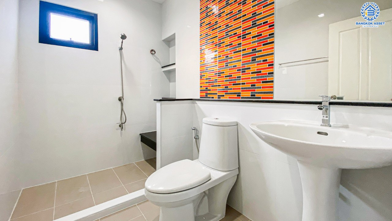 *****บ้านเดี่ยวมือสองนนทบุรี โครงการ ลัดดาวิลล์4 กาญจนาภิเษก เนื้อที่กว้าง 53.4 ตร.ว. ฟังก์ชัน 3 ห้องนอน 3 ห้องน้ำ 2 ที่จอดรถ บ้านตกแต่งใหม่ พร้อมเข้าอยู่ บนทำเลแห่งการเดินทาง เชื่อมต่อถนนหลายเส้นทาง ถนนบางกรวย-ไทรน้อย, ถนนกาญจนาภิเษก จองเลย!