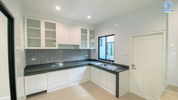 *****บ้านเดี่ยวมือสองนนทบุรี โครงการ ลัดดาวิลล์4 กาญจนาภิเษก เนื้อที่กว้าง 53.4 ตร.ว. ฟังก์ชัน 3 ห้องนอน 3 ห้องน้ำ 2 ที่จอดรถ บ้านตกแต่งใหม่ พร้อมเข้าอยู่ บนทำเลแห่งการเดินทาง เชื่อมต่อถนนหลายเส้นทาง ถนนบางกรวย-ไทรน้อย, ถนนกาญจนาภิเษก จองเลย!