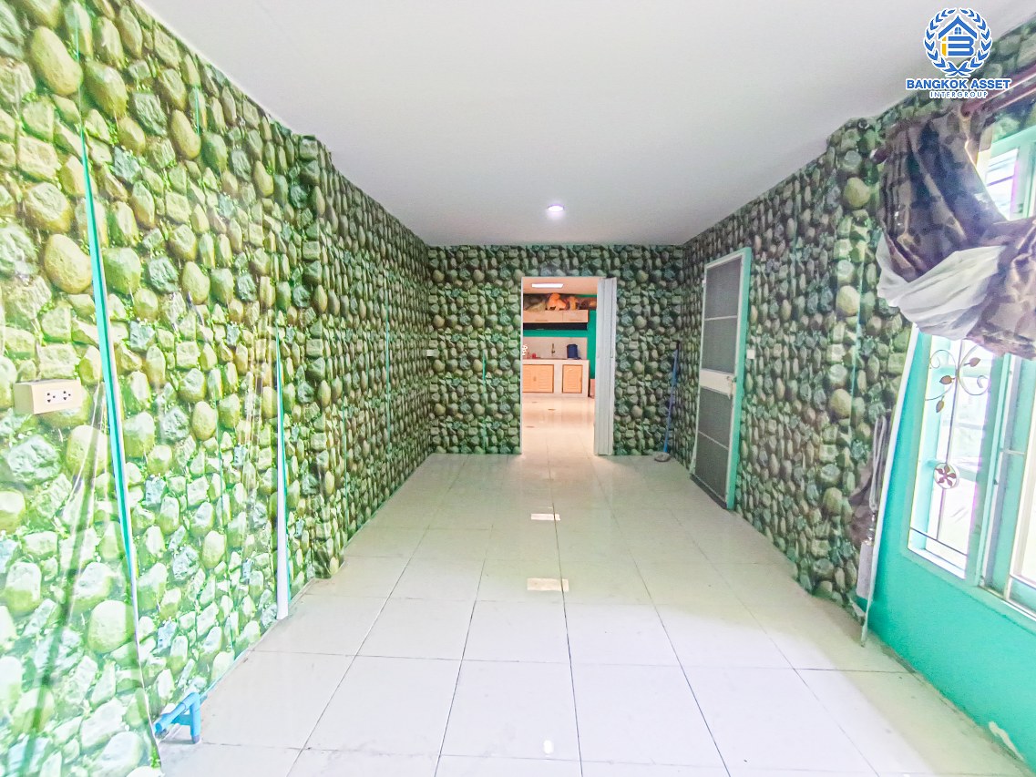 *****บ้านแฝดมือสองนนทบุรี โครงการ พฤกษา19 กาญจนาภิเษก เนื้อที่กว้างขวางถึง 42 ตร.ว. ฟังก์ชัน 3 ห้องนอน 2 ห้องน้ำ 1 ที่จอดรถ บ้านพร้อมอยู่ ภายในสภาพสวย บนทำเลเชื่อมต่อถนนกาญจนาภิเษก, ถนนรัตนาธิเบศร์, ถนนราชพฤกษ์ ใกล้รถไฟฟ้าสายสีม่วง "สถานีคลองบางไผ่" และทางด่วน "ศรีรัช"