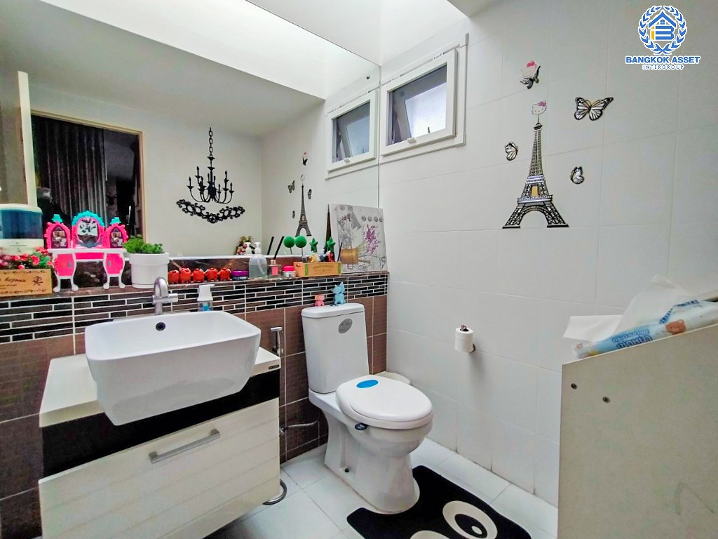 *****บ้านเดี่ยวมือสอง โครงการ บุราสิริ งามวงศ์วาน-ประชาชื่น เนื้อที่ 57.50 ตร.ว. ฟังก์ชัน 3 ห้องนอน 3 ห้องน้ำ 2 ที่จอดรถ บ้านสภาพดีเยี่ยม พร้อมเข้าอยู่ บนทำเลดี เชื่อมต่อถนนสามัคคี ถนนงามวงศ์วาน ถนนประชาชื่น ใกล้รถไฟฟ้าสายสีม่วง "สถานีศูนย์ราชการนนทบุรี"