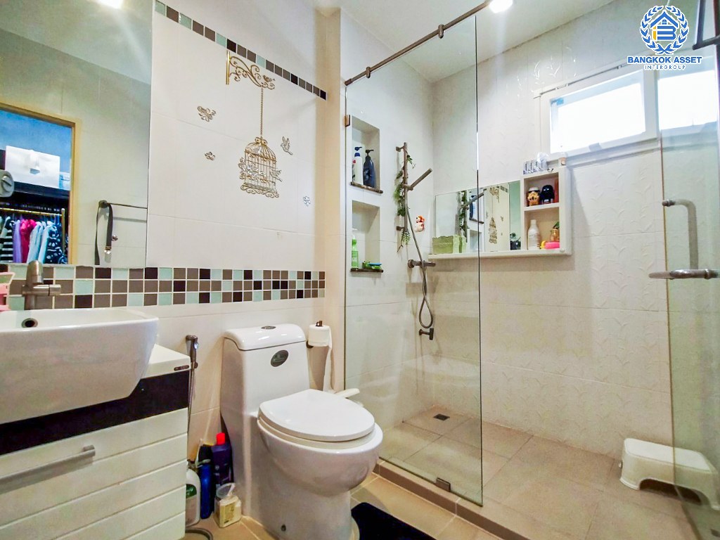 *****บ้านเดี่ยวมือสอง โครงการ บุราสิริ งามวงศ์วาน-ประชาชื่น เนื้อที่ 57.50 ตร.ว. ฟังก์ชัน 3 ห้องนอน 3 ห้องน้ำ 2 ที่จอดรถ บ้านสภาพดีเยี่ยม พร้อมเข้าอยู่ บนทำเลดี เชื่อมต่อถนนสามัคคี ถนนงามวงศ์วาน ถนนประชาชื่น ใกล้รถไฟฟ้าสายสีม่วง "สถานีศูนย์ราชการนนทบุรี"