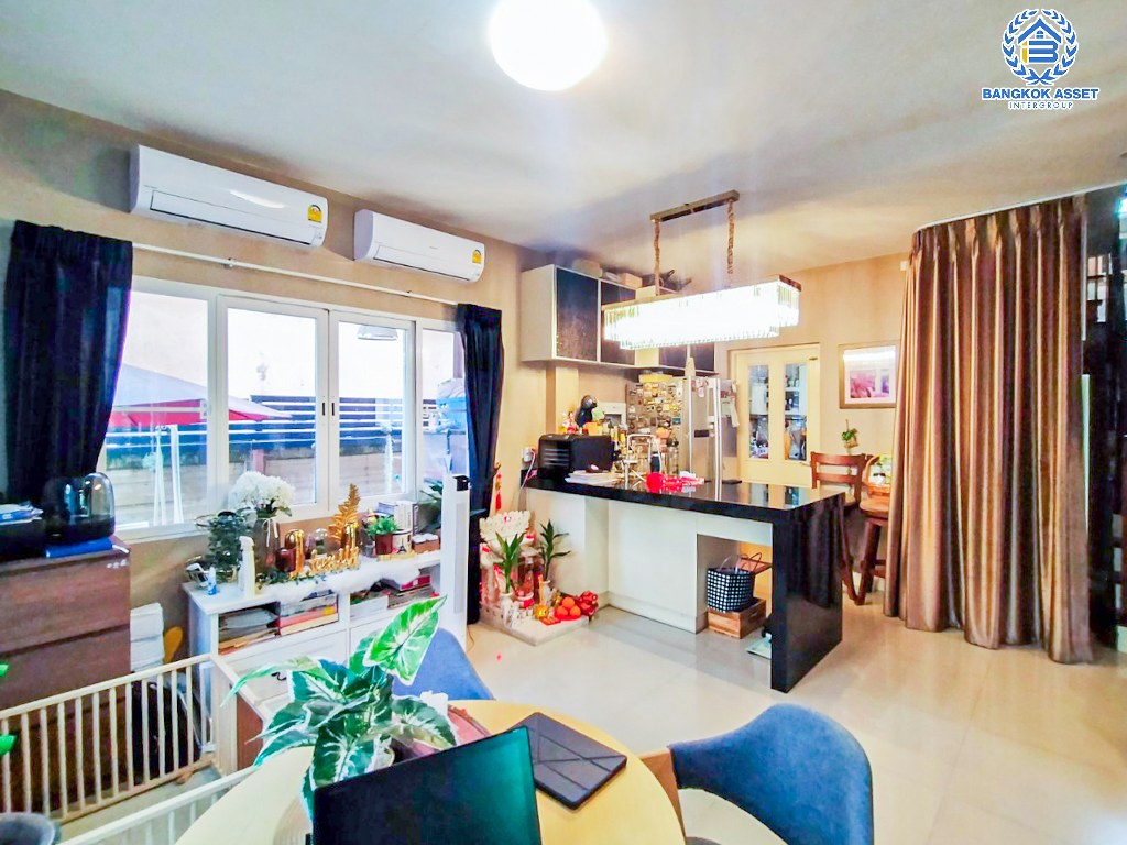 *****บ้านเดี่ยวมือสอง โครงการ บุราสิริ งามวงศ์วาน-ประชาชื่น เนื้อที่ 57.50 ตร.ว. ฟังก์ชัน 3 ห้องนอน 3 ห้องน้ำ 2 ที่จอดรถ บ้านสภาพดีเยี่ยม พร้อมเข้าอยู่ บนทำเลดี เชื่อมต่อถนนสามัคคี ถนนงามวงศ์วาน ถนนประชาชื่น ใกล้รถไฟฟ้าสายสีม่วง "สถานีศูนย์ราชการนนทบุรี"