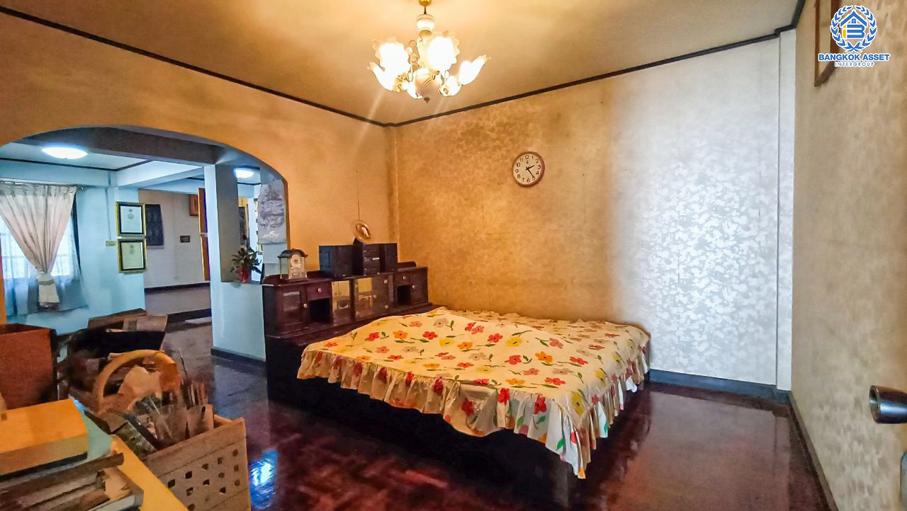 *****บ้านเดี่ยวมือสองกรุงเทพมหานคร บ้านเดี่ยวนอกโครงการ เอกชัย99/1  เนื้อที่กว้างมากถึง 133 ตร.ว. ฟังก์ชัน 4 ห้องนอน 2 ห้องน้ำ 3 ที่จอดรถ บ้านพื้นที่เยอะ บนทำเลแห่งการเดินทาง ติดถนนเอกชัย เชื่อมต่อถนนกาญจนาภิเษก, ถนนพระราม 2 ในราคาสุดคุ้ม !