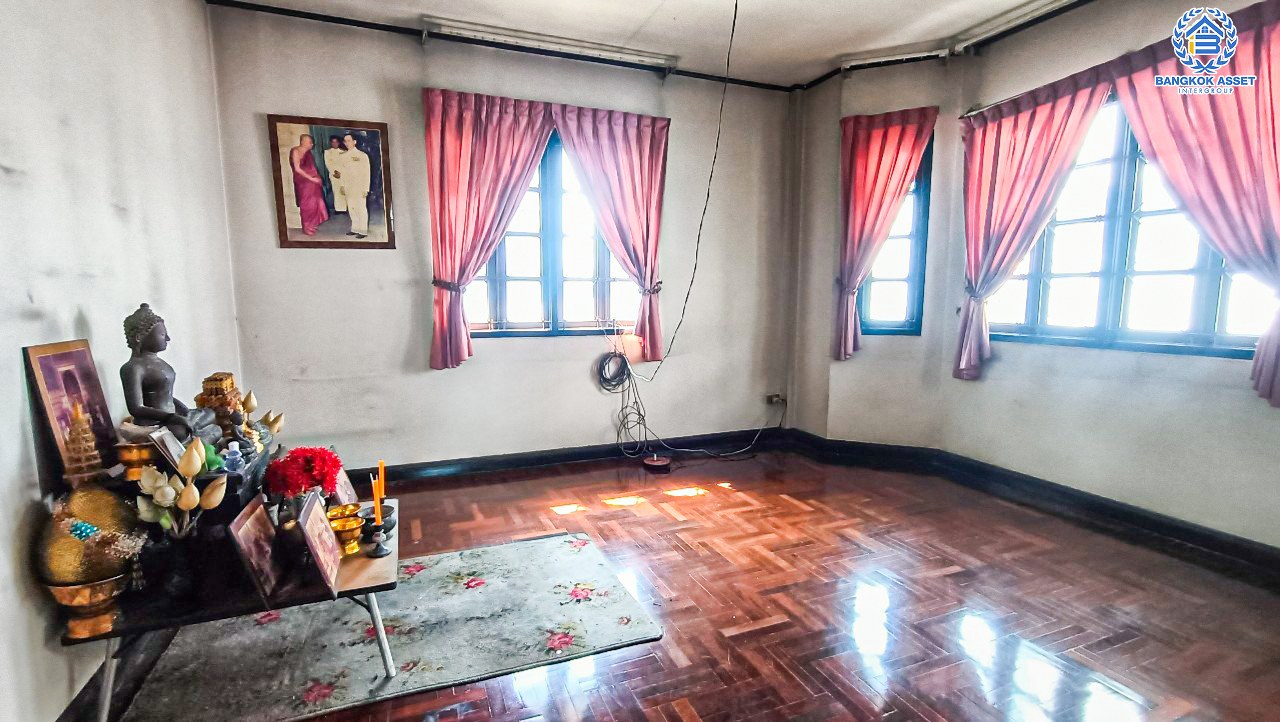 *****บ้านเดี่ยวมือสองกรุงเทพมหานคร บ้านเดี่ยวนอกโครงการ เอกชัย99/1  เนื้อที่กว้างมากถึง 133 ตร.ว. ฟังก์ชัน 4 ห้องนอน 2 ห้องน้ำ 3 ที่จอดรถ บ้านพื้นที่เยอะ บนทำเลแห่งการเดินทาง ติดถนนเอกชัย เชื่อมต่อถนนกาญจนาภิเษก, ถนนพระราม 2 ในราคาสุดคุ้ม !