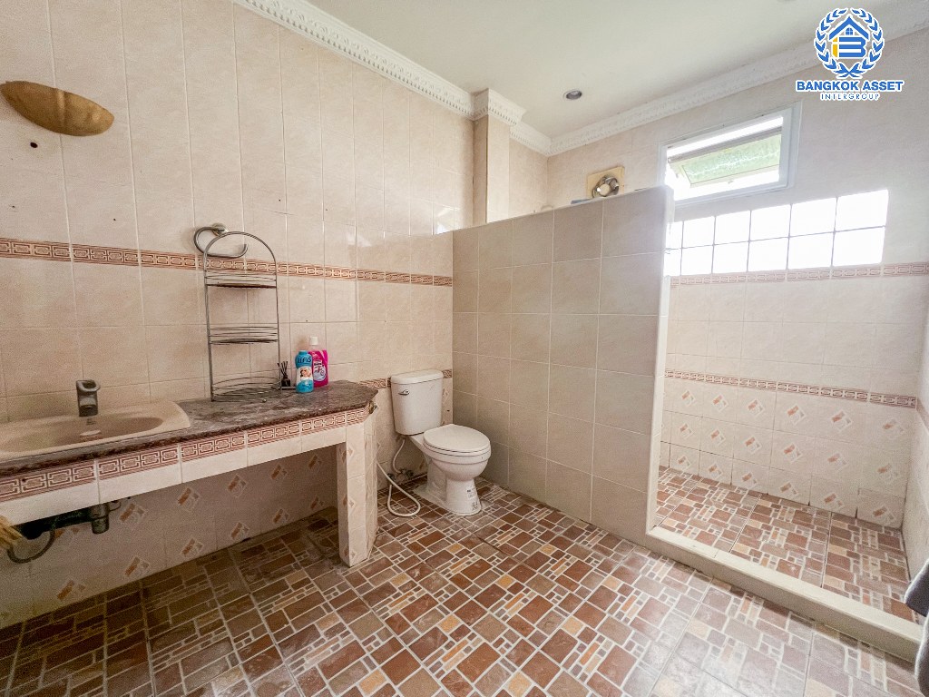 *****บ้านเดี่ยวมือสอง โครงการ เอเวอร์กรีน ซิตี้ กาญจนาภิเษก หลังมุม เนื้อที่ 169.20 ตร.ว. ฟังก์ชัน 4 ห้องนอน 3 ห้องน้ำ 3 ที่จอดรถ  บ้านหลังใหญ่ ราคาถูก ทำเลดีเดินทางสะดวก เชื่อมต่อถนนอุทยาน ถนนพุทธมณฑลสาย4 ถนนบางแวก ใกล้ห้างสรรพสินค้า เดอะมอลล์ บางแค