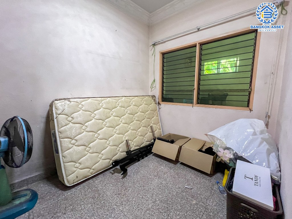 *****บ้านเดี่ยวมือสอง โครงการ เอเวอร์กรีน ซิตี้ กาญจนาภิเษก หลังมุม เนื้อที่ 169.20 ตร.ว. ฟังก์ชัน 4 ห้องนอน 3 ห้องน้ำ 3 ที่จอดรถ  บ้านหลังใหญ่ ราคาถูก ทำเลดีเดินทางสะดวก เชื่อมต่อถนนอุทยาน ถนนพุทธมณฑลสาย4 ถนนบางแวก ใกล้ห้างสรรพสินค้า เดอะมอลล์ บางแค