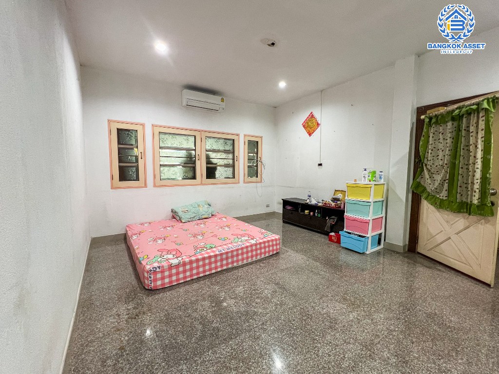 *****บ้านเดี่ยวมือสอง โครงการ เอเวอร์กรีน ซิตี้ กาญจนาภิเษก หลังมุม เนื้อที่ 169.20 ตร.ว. ฟังก์ชัน 4 ห้องนอน 3 ห้องน้ำ 3 ที่จอดรถ  บ้านหลังใหญ่ ราคาถูก ทำเลดีเดินทางสะดวก เชื่อมต่อถนนอุทยาน ถนนพุทธมณฑลสาย4 ถนนบางแวก ใกล้ห้างสรรพสินค้า เดอะมอลล์ บางแค