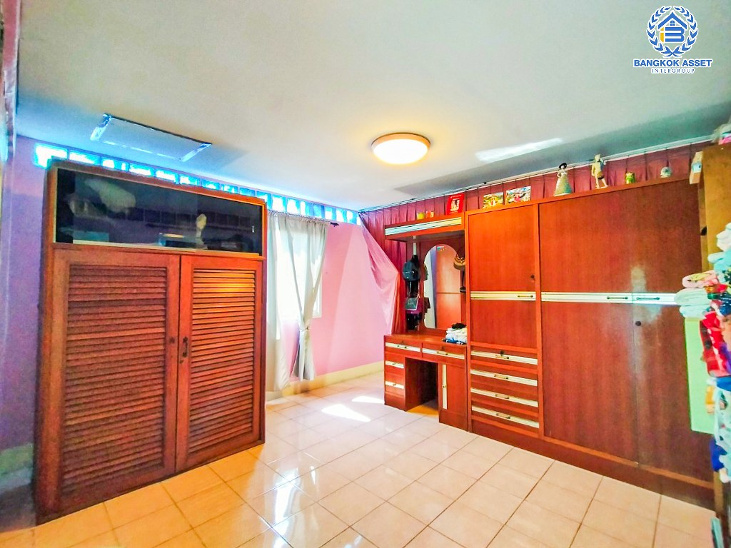 *****บ้านแฝดมือสอง ซอยพระรามที่2 พระราม2 เนื้อที่ 58 ตร.ว. ฟังก์ชัน 7 ห้องนอน 4 ห้องน้ำ 3 ที่จอดรถ โครงการบนทำเลเดินทางสะดวก เชื่อมต่อถนนพระราม2 ถนนกาญจนาภิเษก ถนนบางขุนเทียนชายทะเล ใกล้ห้างสรรพสินค้าเซ็นทรัลพระราม2 และจุดขึ้นทางด่วนศรีรัช(วงแหวนกาญจณาภิเษก), ทางพิเศษเฉลิมมหานคร