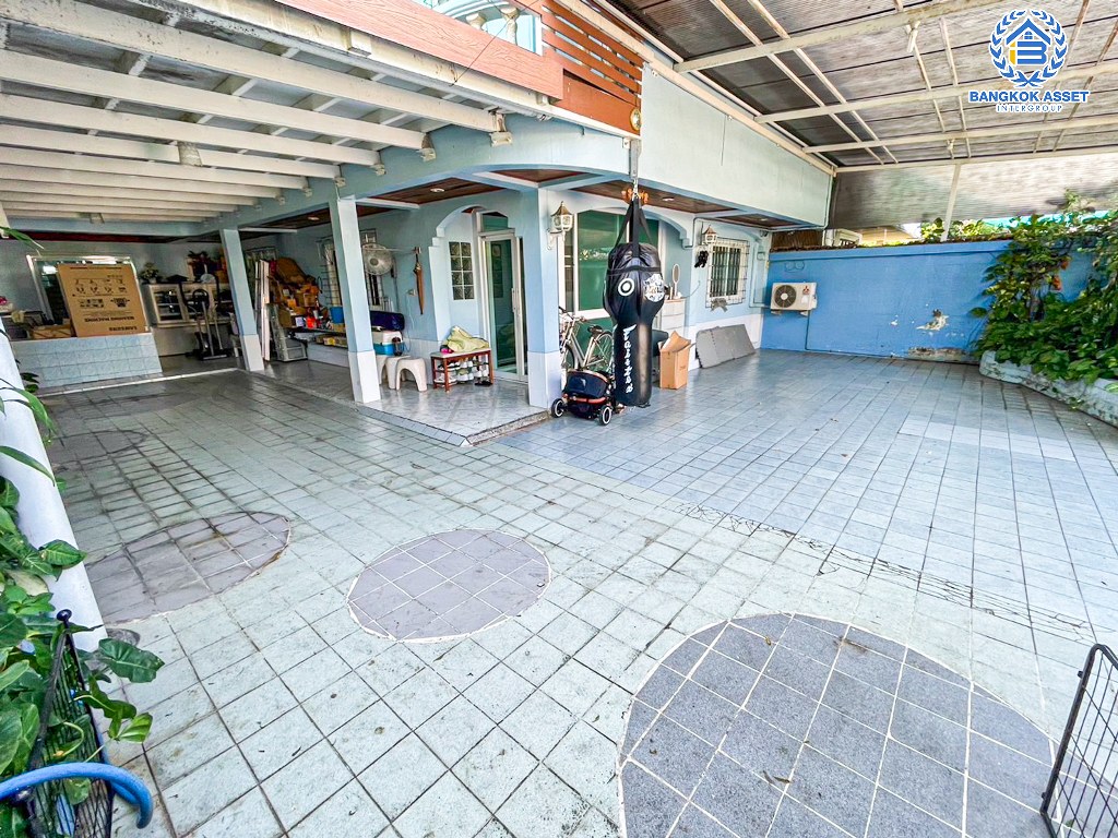 *****บ้านแฝดมือสอง ซอยพระรามที่2 พระราม2 เนื้อที่ 58 ตร.ว. ฟังก์ชัน 7 ห้องนอน 4 ห้องน้ำ 3 ที่จอดรถ โครงการบนทำเลเดินทางสะดวก เชื่อมต่อถนนพระราม2 ถนนกาญจนาภิเษก ถนนบางขุนเทียนชายทะเล ใกล้ห้างสรรพสินค้าเซ็นทรัลพระราม2 และจุดขึ้นทางด่วนศรีรัช(วงแหวนกาญจณาภิเษก), ทางพิเศษเฉลิมมหานคร