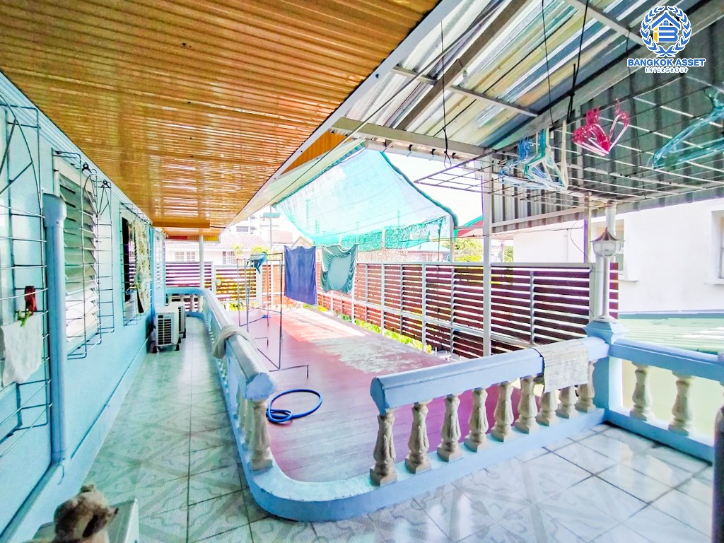 *****บ้านแฝดมือสอง ซอยพระรามที่2 พระราม2 เนื้อที่ 58 ตร.ว. ฟังก์ชัน 7 ห้องนอน 4 ห้องน้ำ 3 ที่จอดรถ โครงการบนทำเลเดินทางสะดวก เชื่อมต่อถนนพระราม2 ถนนกาญจนาภิเษก ถนนบางขุนเทียนชายทะเล ใกล้ห้างสรรพสินค้าเซ็นทรัลพระราม2 และจุดขึ้นทางด่วนศรีรัช(วงแหวนกาญจณาภิเษก), ทางพิเศษเฉลิมมหานคร