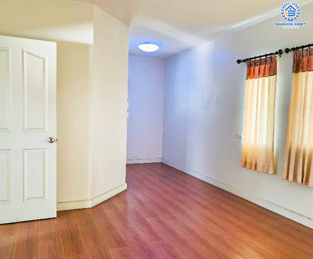 *****บ้านเดี่ยวมือสองสมุทรสาคร โครงการ พฤกษ์ลดา พุทธสาคร เนื้อที่กว้างมากถึง 56 ตร.ว. ฟังก์ชัน 3 ห้องนอน 2 ห้องน้ำ แถมฟรี! 2 เครื่องปรับอากาศ บนทำเลแห่งการเดินทาง เชื่อมต่อ ถ.เพชรเกษม, ถ.พุทธมณฑลสาย4 ใกล้เดอะมอลล์ บางแค, เซ็นทรัลพระราม 2 จองเลย!