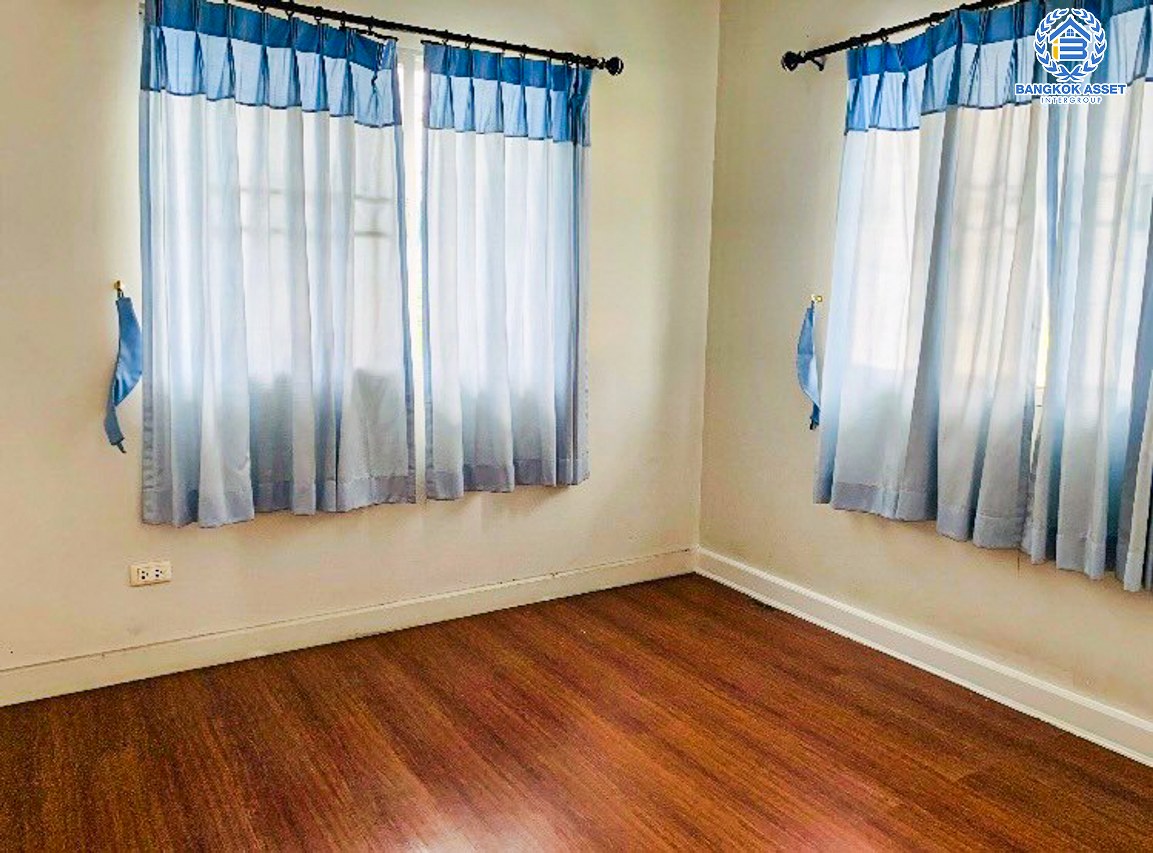 *****บ้านเดี่ยวมือสองสมุทรสาคร โครงการ พฤกษ์ลดา พุทธสาคร เนื้อที่กว้างมากถึง 56 ตร.ว. ฟังก์ชัน 3 ห้องนอน 2 ห้องน้ำ แถมฟรี! 2 เครื่องปรับอากาศ บนทำเลแห่งการเดินทาง เชื่อมต่อ ถ.เพชรเกษม, ถ.พุทธมณฑลสาย4 ใกล้เดอะมอลล์ บางแค, เซ็นทรัลพระราม 2 จองเลย!