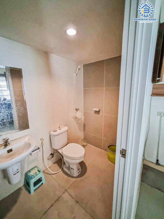 *****ทาวน์เฮ้าส์มือสอง โครงการ พฤกษาวิลล์69 กาญจนาฯ-ลาดปลาดุก เนื้อที่ 26.60 ตร.ว. ฟังก์ชัน 3 ห้องนอน 2 ห้องน้ำ บ้านปรับปรุงใหม่สภาพเยี่ยม โครงการบนทำเลดี เชื่อมต่อถนนกาญจนาภิเษก ถนนบางกรวย-ไทรน้อย ซอยวัดลาดปลาดุก ใกล้รถไฟฟ้าสายสีม่วง "สถานีคลองบางไผ่" และจุดขึ้นทางด่วน "กาญจนาภิเษก"