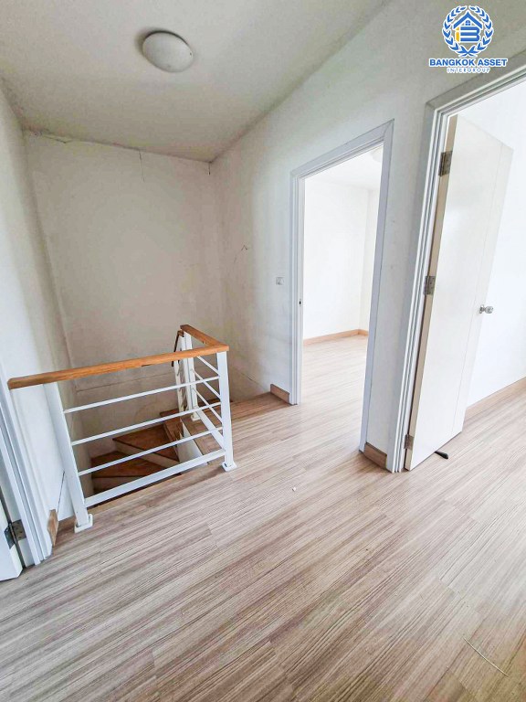 *****ทาวน์เฮ้าส์มือสอง โครงการ พฤกษาวิลล์69 กาญจนาฯ-ลาดปลาดุก เนื้อที่ 26.60 ตร.ว. ฟังก์ชัน 3 ห้องนอน 2 ห้องน้ำ บ้านปรับปรุงใหม่สภาพเยี่ยม โครงการบนทำเลดี เชื่อมต่อถนนกาญจนาภิเษก ถนนบางกรวย-ไทรน้อย ซอยวัดลาดปลาดุก ใกล้รถไฟฟ้าสายสีม่วง "สถานีคลองบางไผ่" และจุดขึ้นทางด่วน "กาญจนาภิเษก"