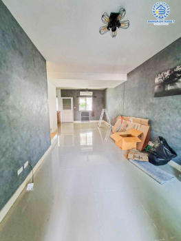 *****ทาวน์เฮ้าส์มือสอง โครงการ พฤกษาวิลล์69 กาญจนาฯ-ลาดปลาดุก เนื้อที่ 26.60 ตร.ว. ฟังก์ชัน 3 ห้องนอน 2 ห้องน้ำ บ้านปรับปรุงใหม่สภาพเยี่ยม โครงการบนทำเลดี เชื่อมต่อถนนกาญจนาภิเษก ถนนบางกรวย-ไทรน้อย ซอยวัดลาดปลาดุก ใกล้รถไฟฟ้าสายสีม่วง "สถานีคลองบางไผ่" และจุดขึ้นทางด่วน "กาญจนาภิเษก"