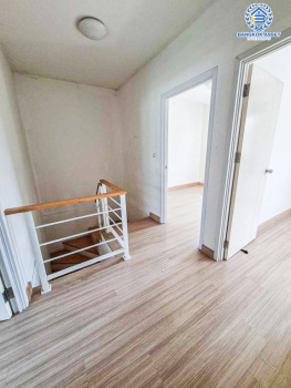 *****ทาวน์เฮ้าส์มือสอง โครงการ พฤกษาวิลล์69 กาญจนาฯ-ลาดปลาดุก เนื้อที่ 26.60 ตร.ว. ฟังก์ชัน 3 ห้องนอน 2 ห้องน้ำ บ้านปรับปรุงใหม่สภาพเยี่ยม โครงการบนทำเลดี เชื่อมต่อถนนกาญจนาภิเษก ถนนบางกรวย-ไทรน้อย ซอยวัดลาดปลาดุก ใกล้รถไฟฟ้าสายสีม่วง "สถานีคลองบางไผ่" และจุดขึ้นทางด่วน "กาญจนาภิเษก"